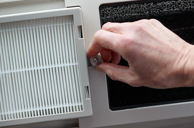 RZ AIRFlow - Air Purifying Filter for PTAC heating & Cooling Units w/Premium Travel Case